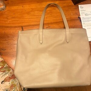 Cuyana Classic Beige Leather Tote
